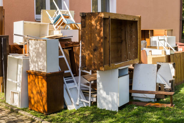 Best Yard Waste Removal  in Alderwood Manor, WA